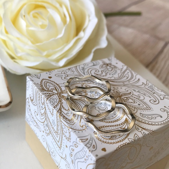 ✨Silver Tone 3-Pc. Set Cubic Zirconia Wavy Ring - Picture 5 of 7